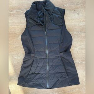 Lululemon Women's Black vest Size 6